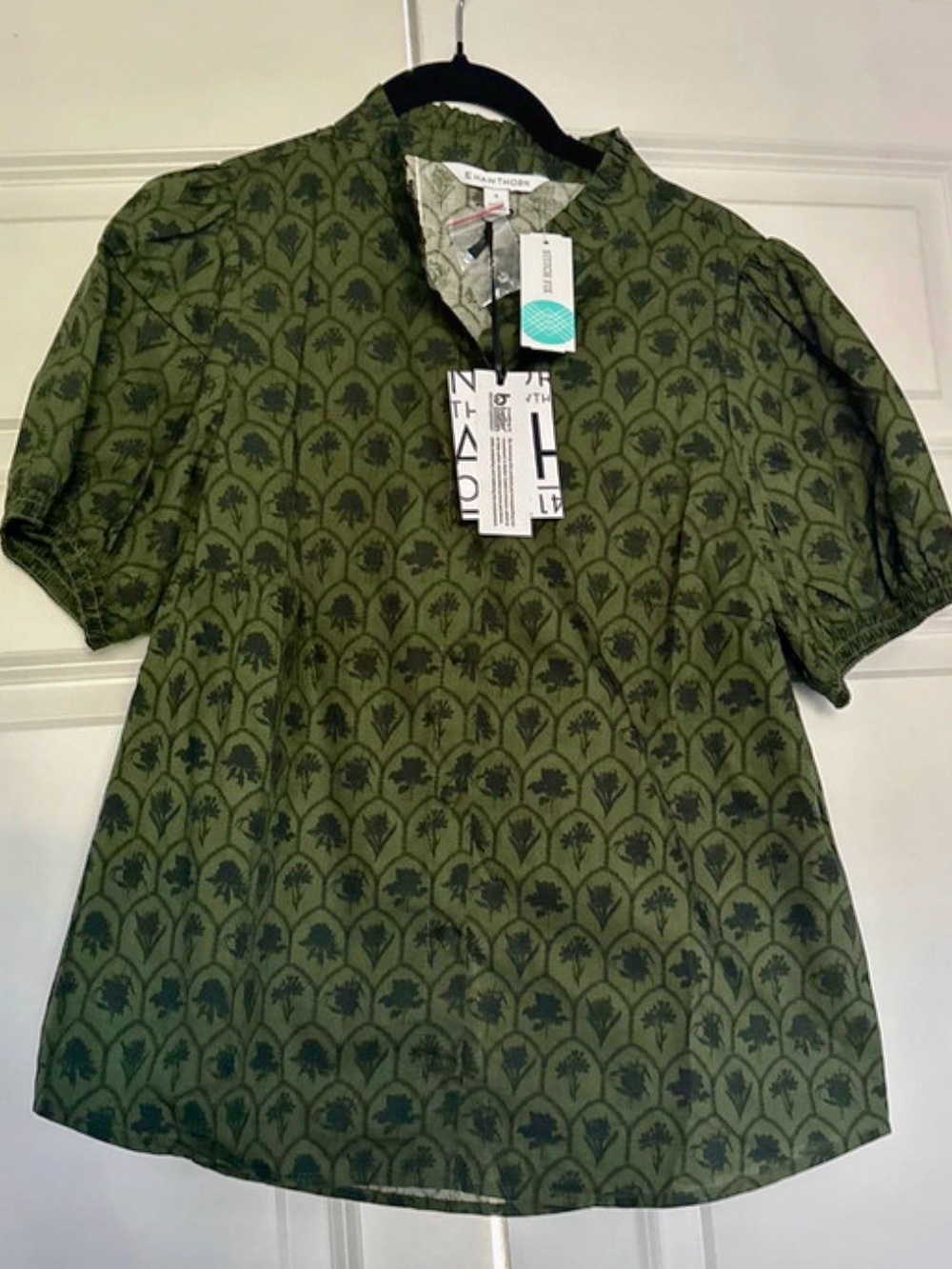 41 Hawthorn Olive Green Botanical Print Short Sleeve Blouse